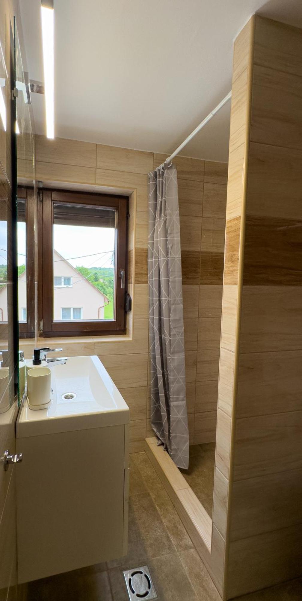 Rp Apartmanhaz Demjén Extérieur photo