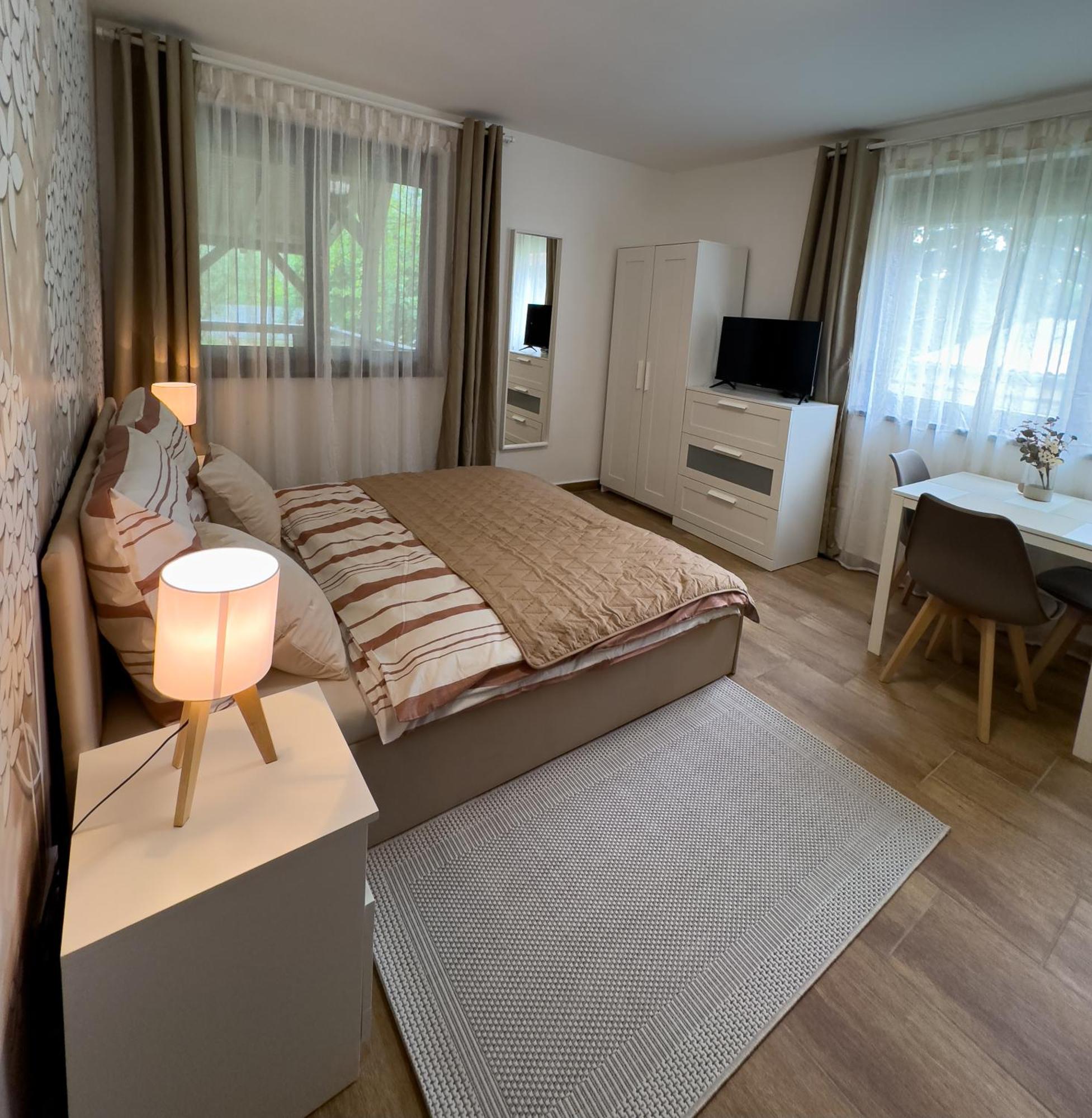 Rp Apartmanhaz Demjén Extérieur photo