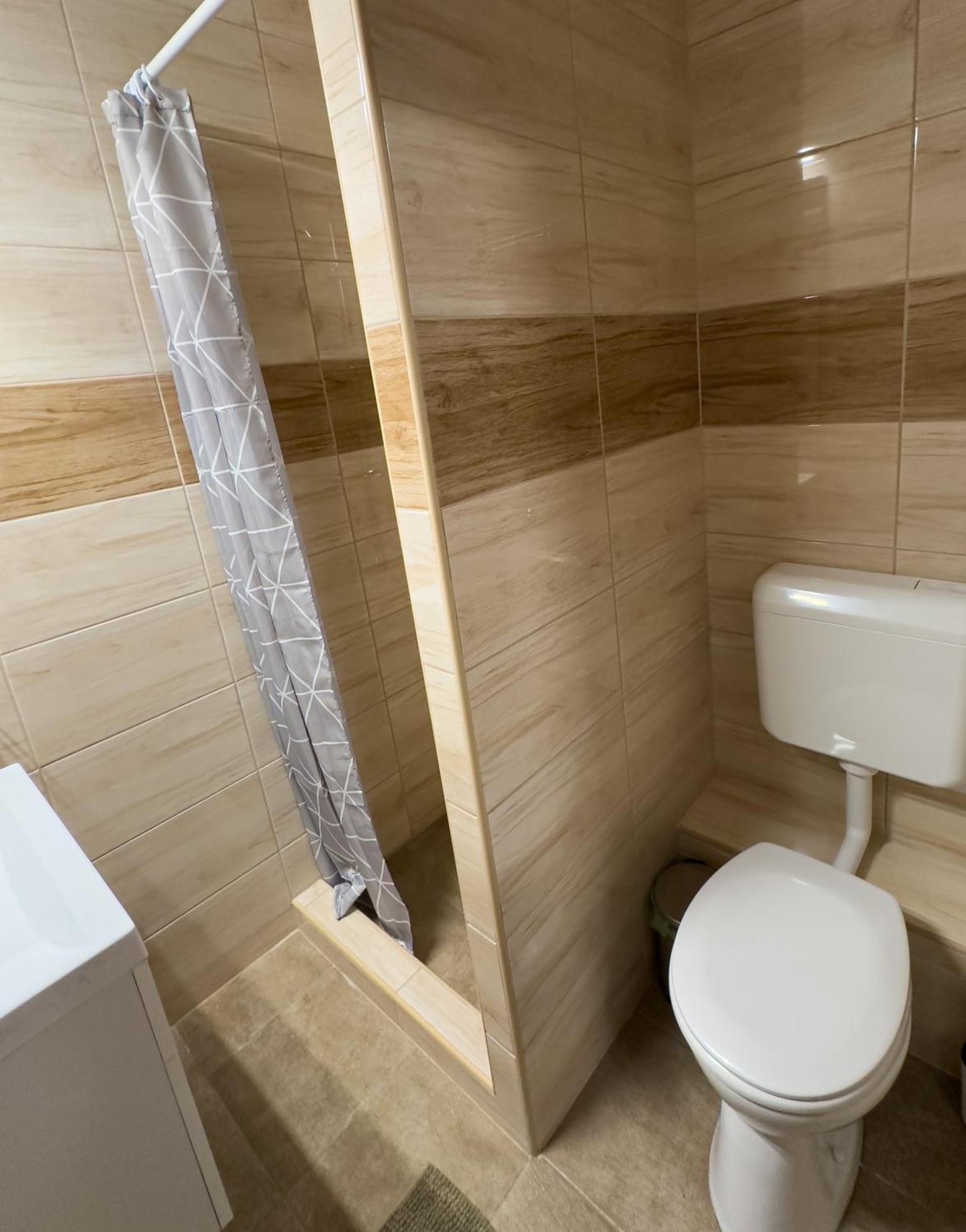 Rp Apartmanhaz Demjén Extérieur photo
