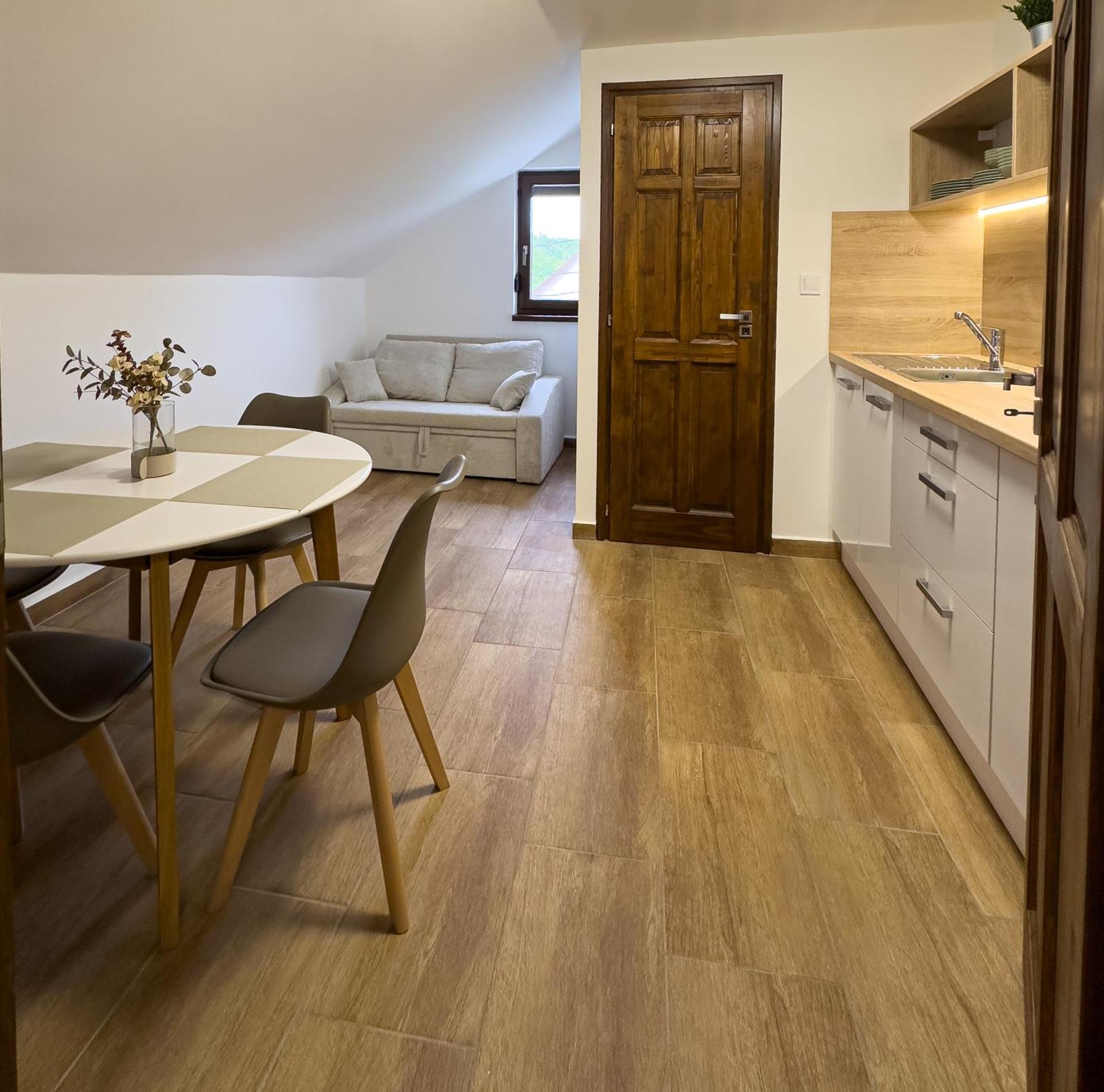 Rp Apartmanhaz Demjén Extérieur photo