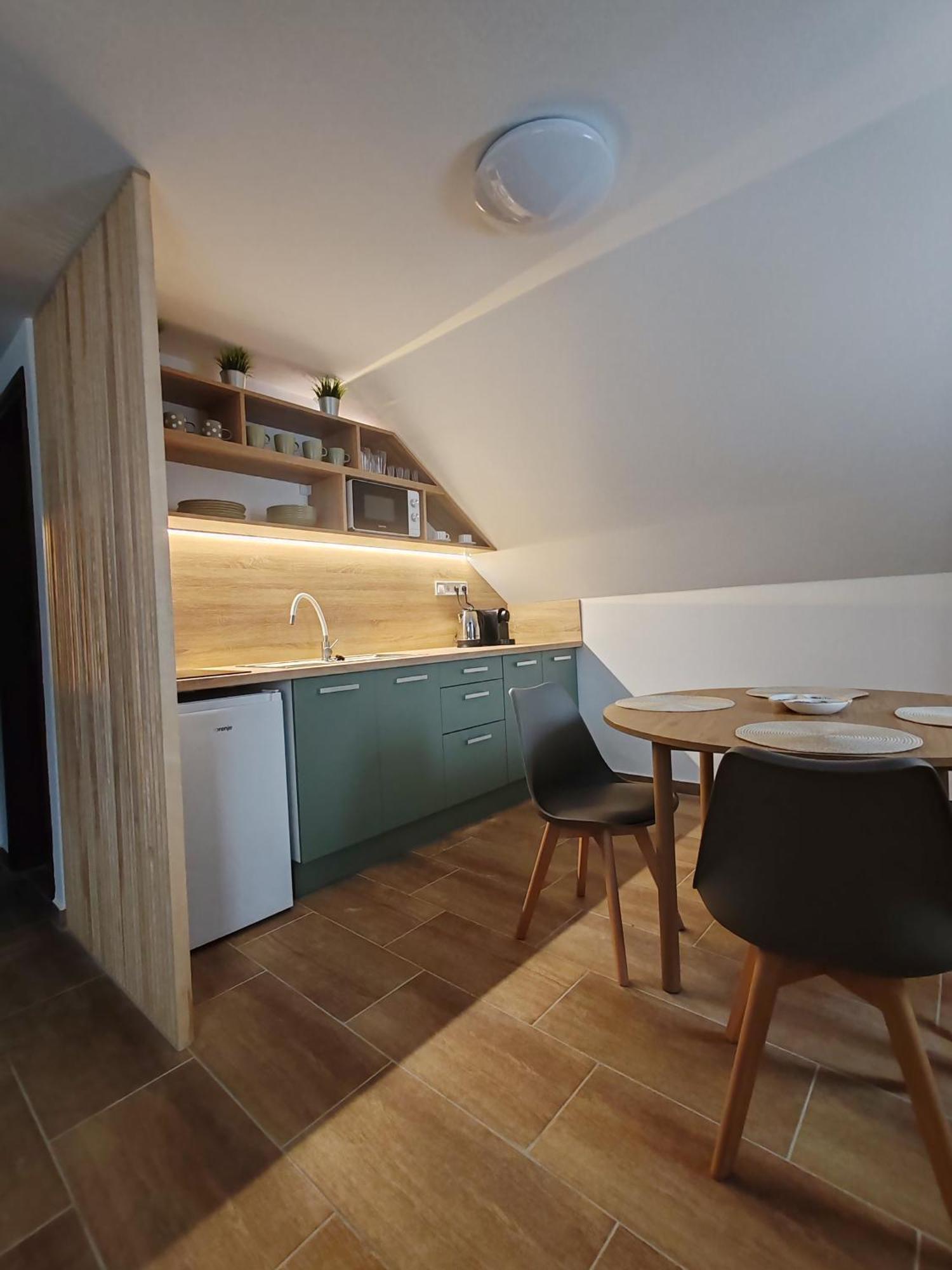 Rp Apartmanhaz Demjén Extérieur photo